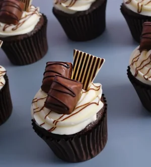 Hazelnut Cream Crunch Cupcakes